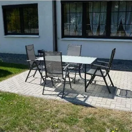 Leonie Mit Sauna Dom wakacyjny Zinnowitz